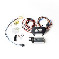 [DeatschWerks Üzemanyagszivattyú DW440 440lph + C102 vezérlő Subaru WRX 08-14, STI 08+]