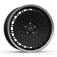 [ETABETA EB40 - MATT BLACK LIP POLISH]