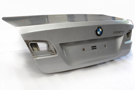 [Obr.: 10/47/43/5-bmw-e92-strieborna-klapka-1696450202.jpg]