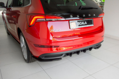 [Obr.: 11/08/12/9-maxton-design-vlozka-zadniho-narazniku-pro-skoda-scala-carbon-look-1724249001.jpg]